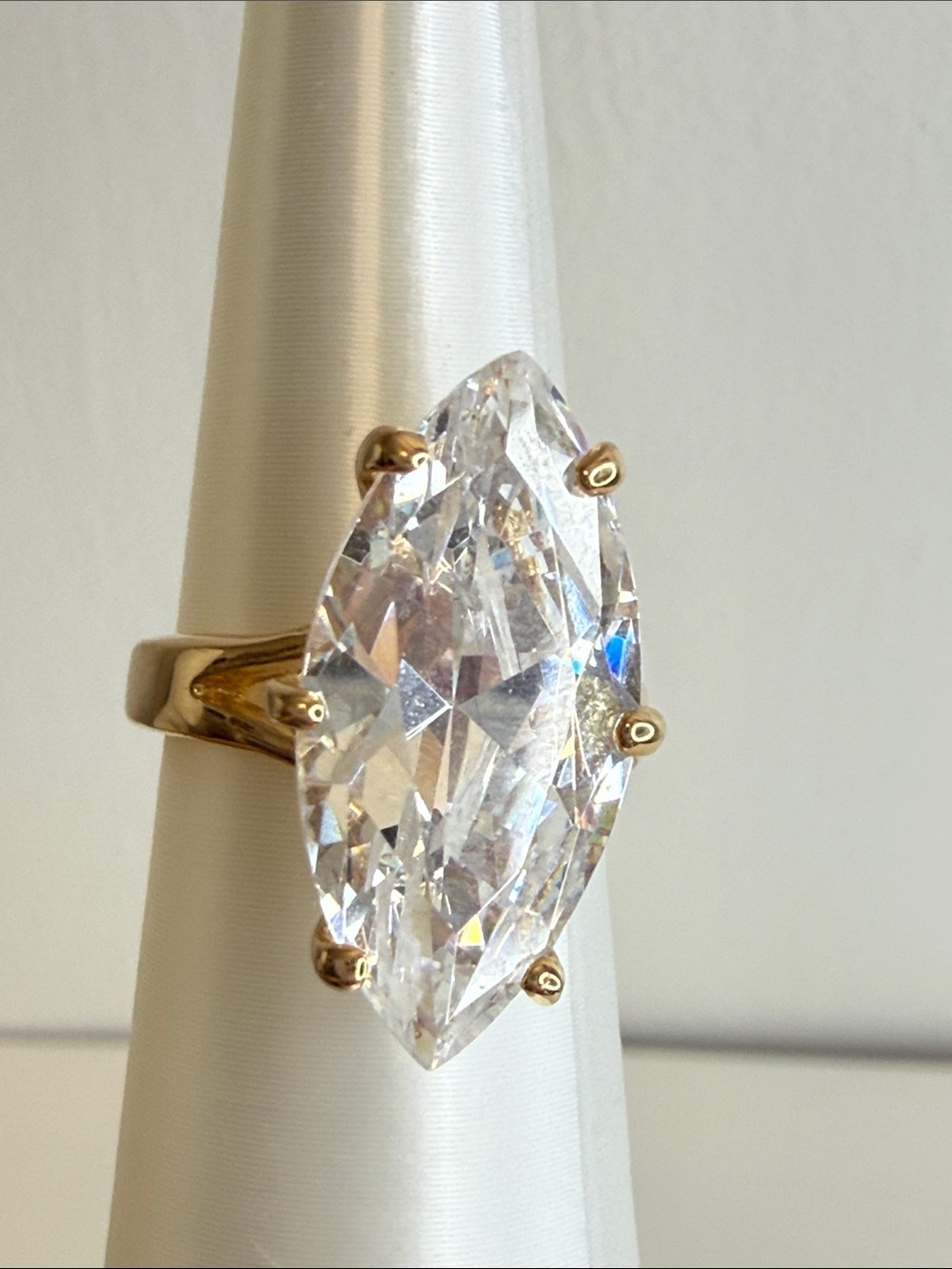 Vintage Marquise Gold Tone Ring size 5